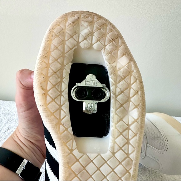 Adidas Vélosambas in White - Picture 5 of 6